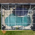 Beautiful Home Near Disney, Heated Pool, Bbq, 4 Bedrooms